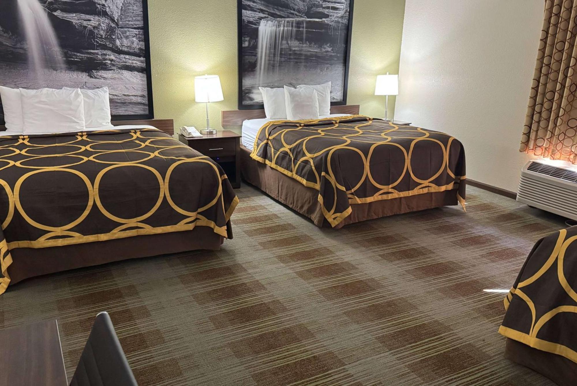 ซูเปอร์ 8 บาย วินด์แฮม ลินคอล์น Hotel ภายนอก รูปภาพ